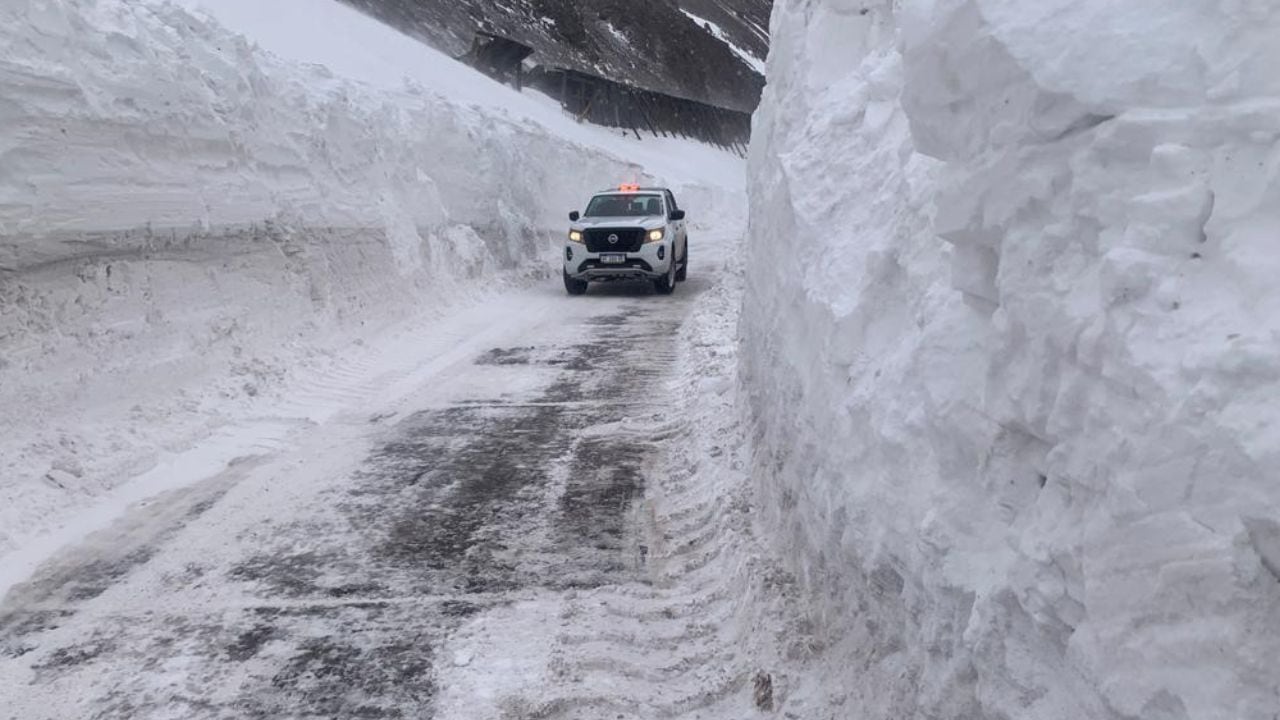 Gran cantidad de nieve acumulada en Alta Montaña.