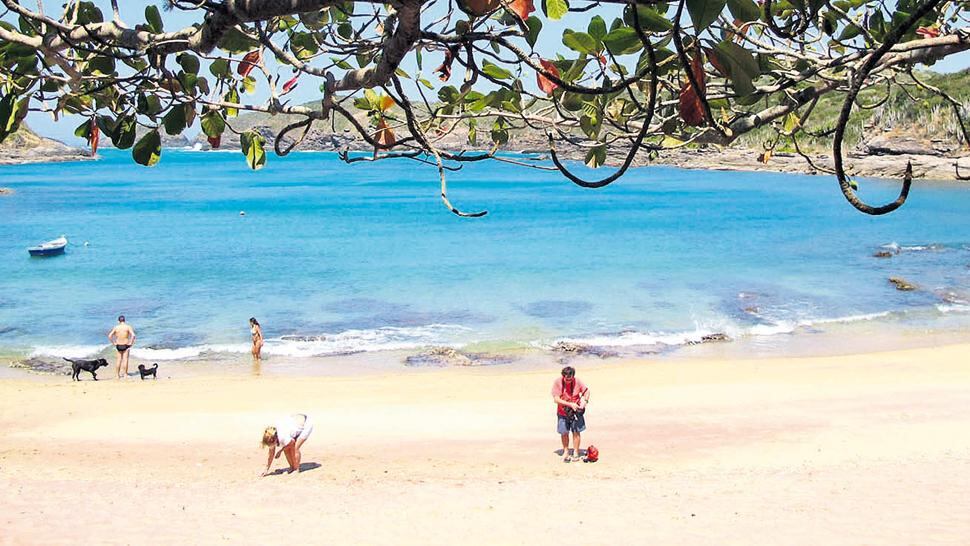 En Buzios hay playas cercanas al centro y otras más alejadas. Igual, todas son lindas y con argentinos.