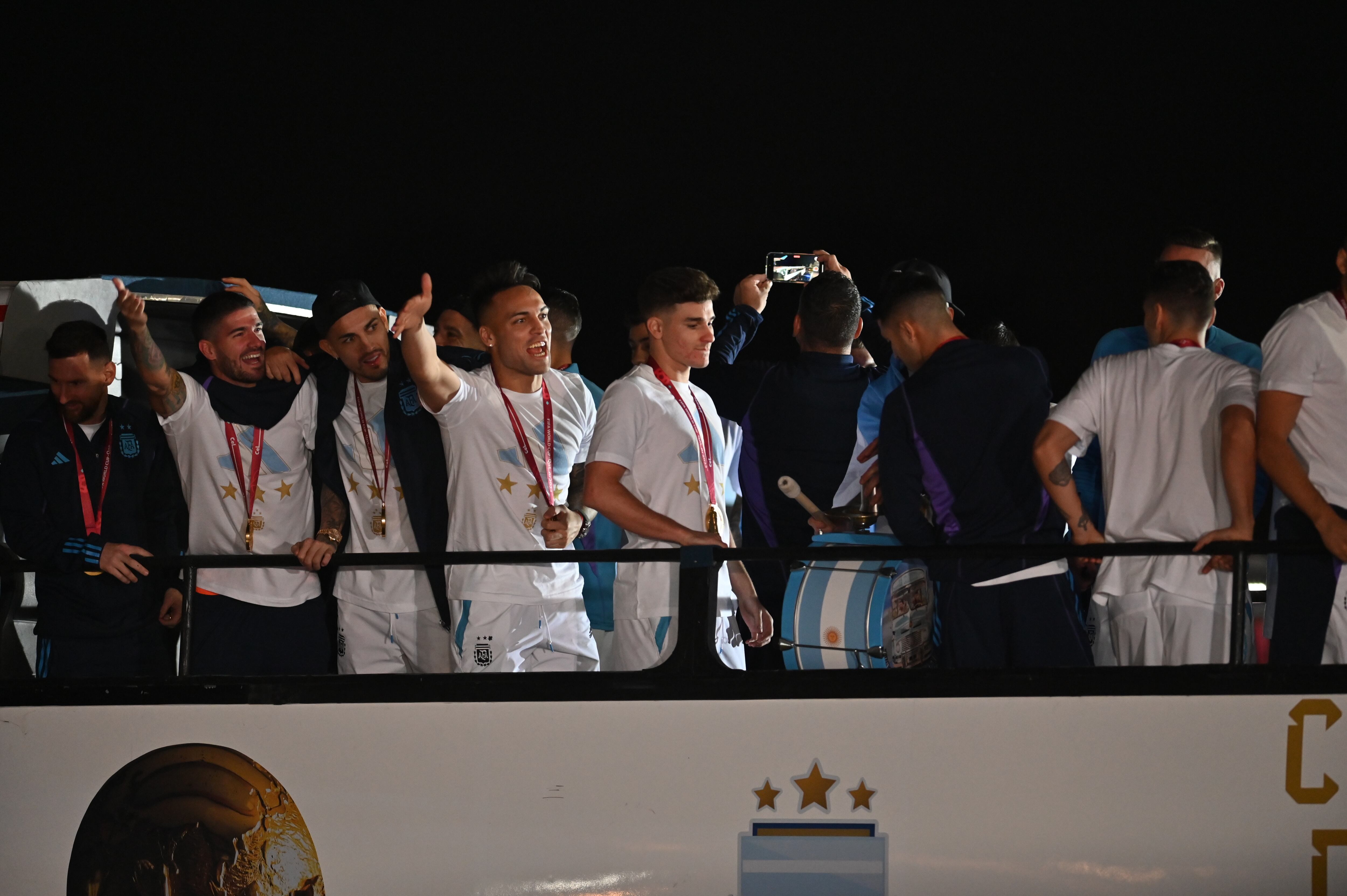 Así fue la llegada de la Selección Argentina al país. / Foto: Clarín