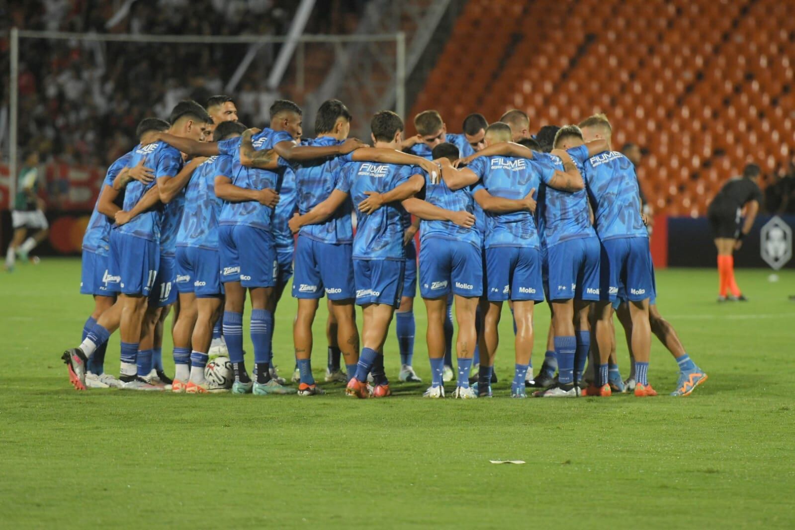 Godoy Cruz enfrenta a Colo Colo de Chile por la Fase 2 de la Copa Libertadores / Ignacio Blanco.