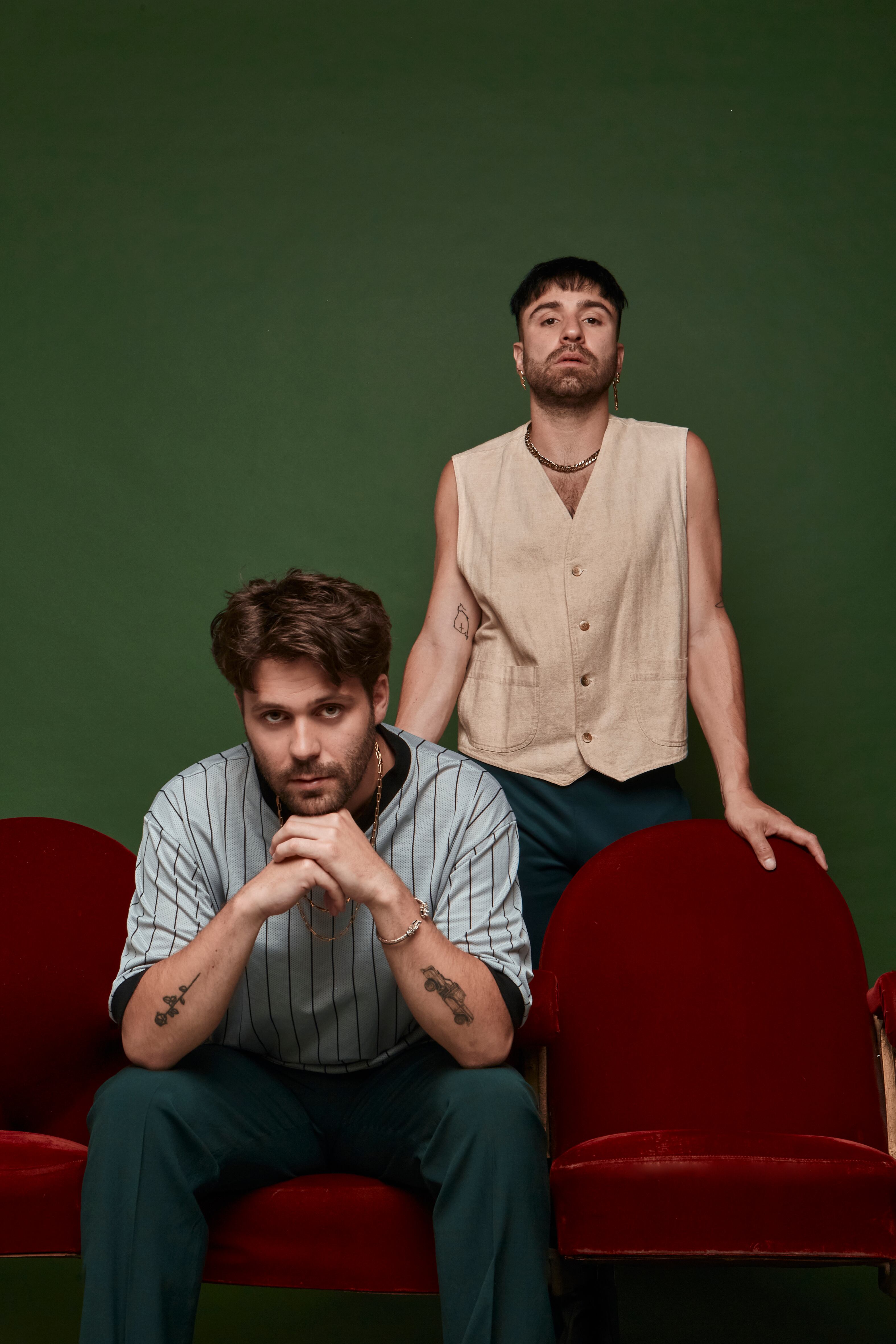 La dupla presenta "Río Hotel", su último disco.