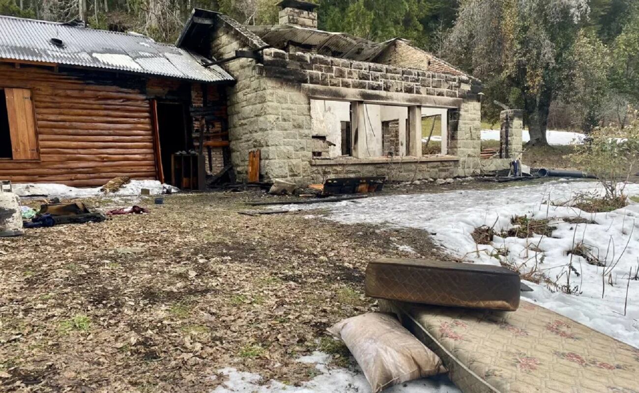 La cabaña atacada por mapuches en Villa Mascardi (Gentileza / El Cordillerano)