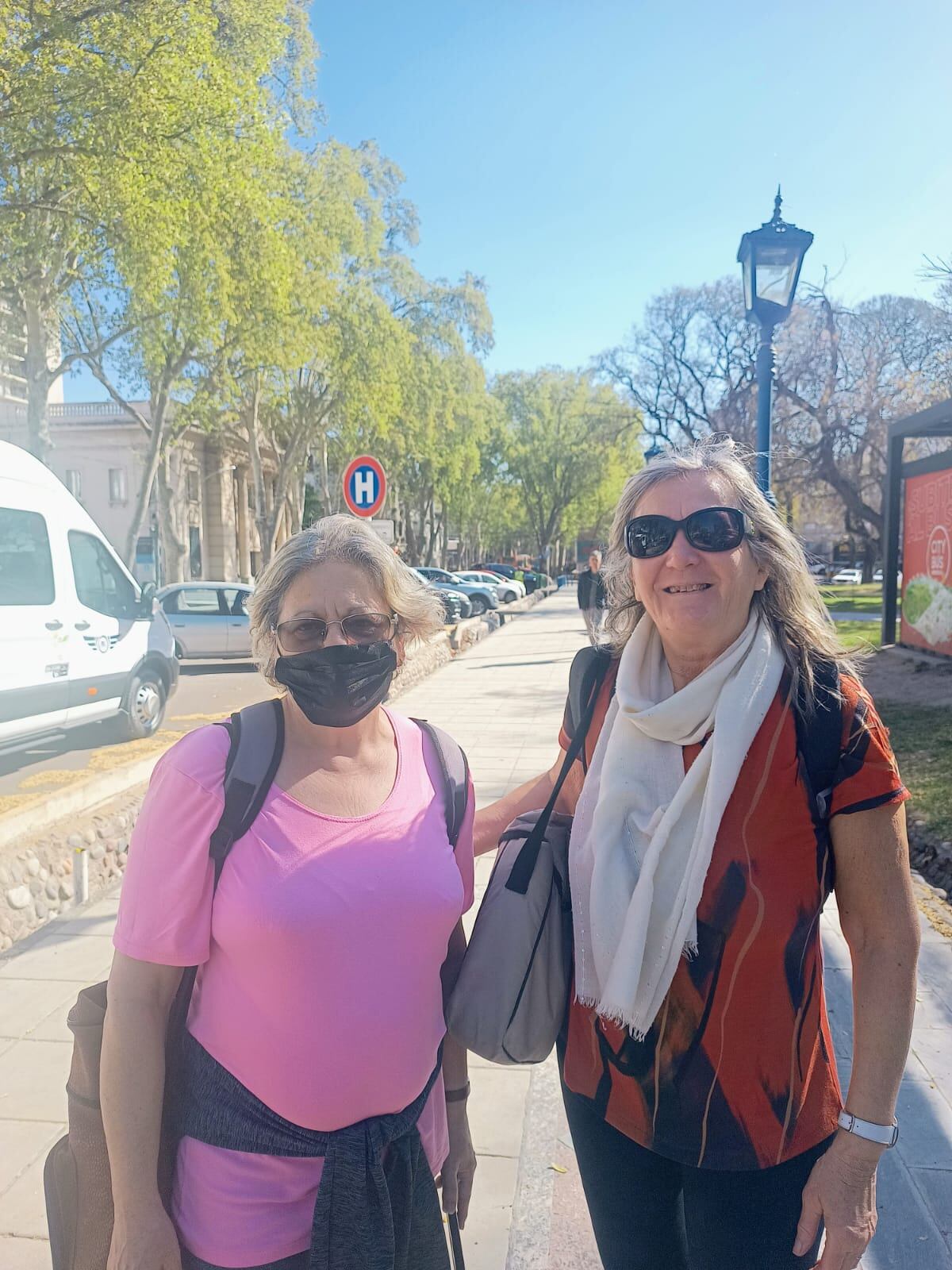 Alicia Maquia y Alicia Asquibel llegaron desde Bahía Blanca y Monte Hermoso.