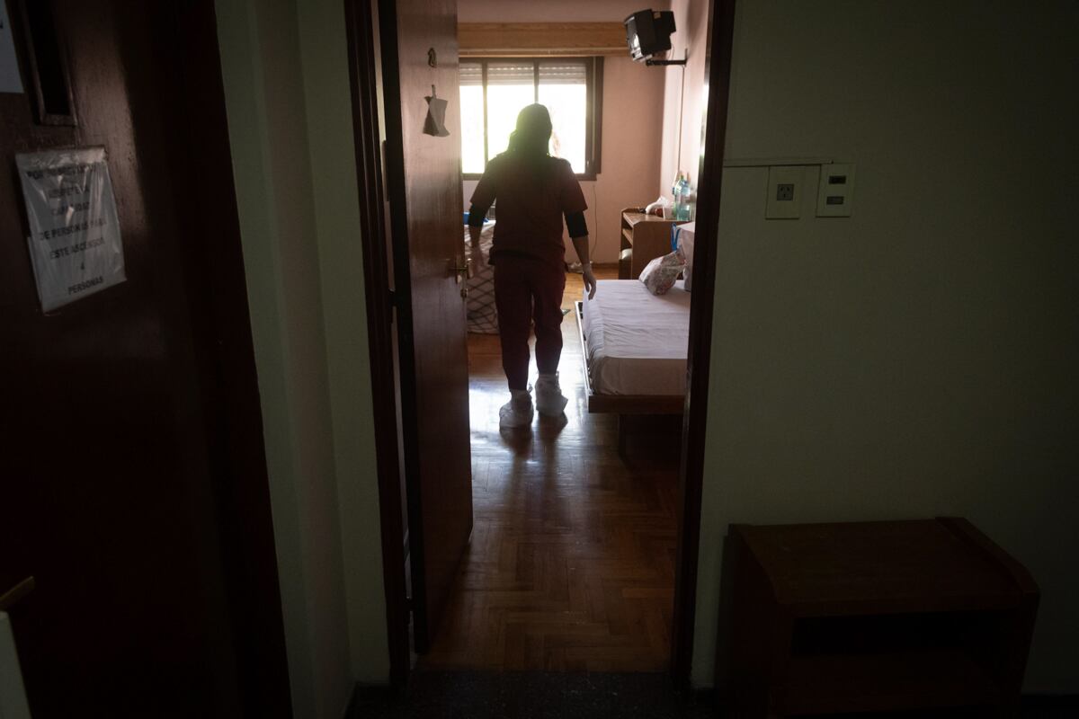 El equipo que trabaja en el hotel está conformado por 11 médicos y 10 enfermeros