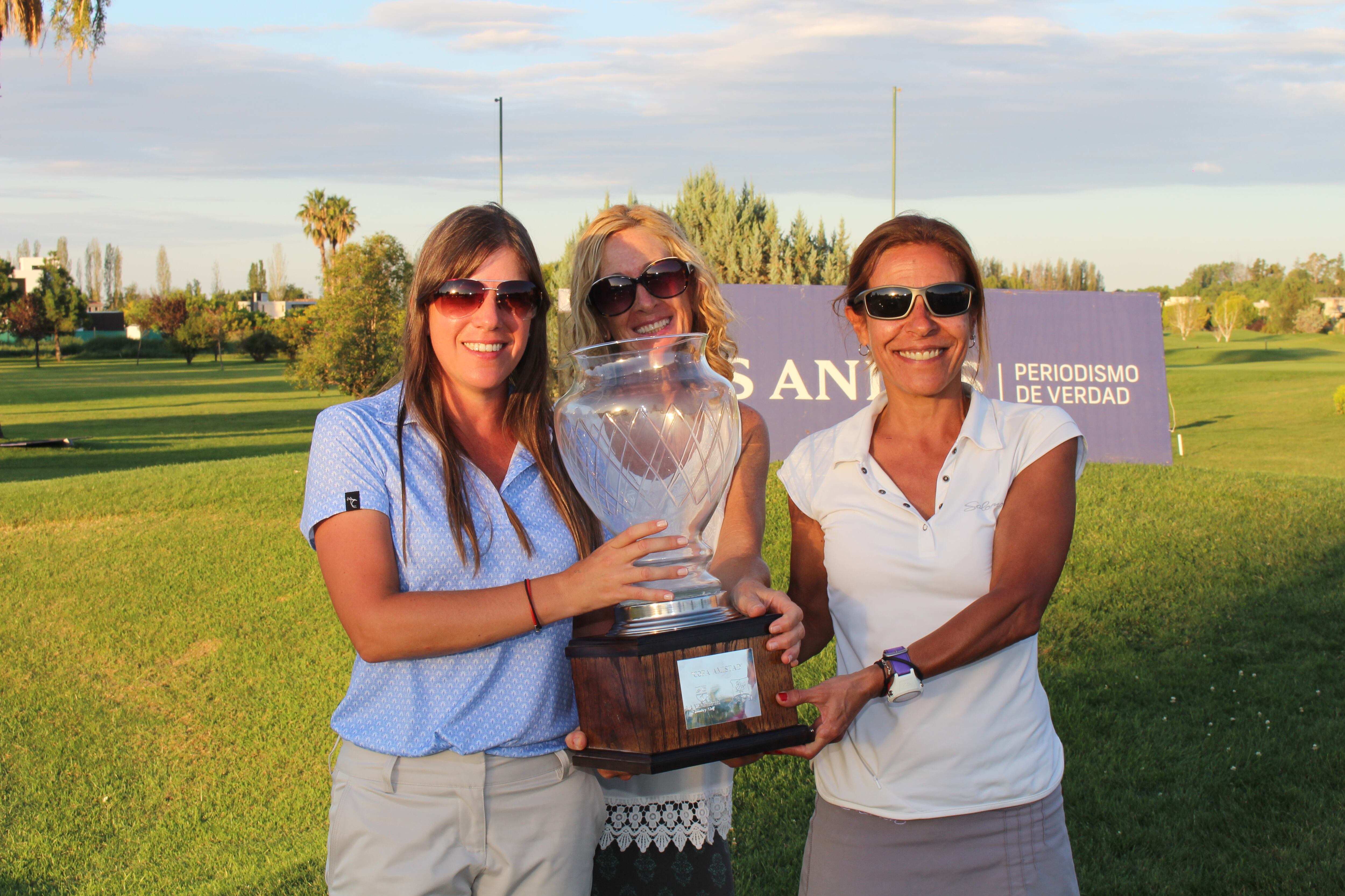 Claudia Gubiotti, Sandra Grosso y María José Bragadin.