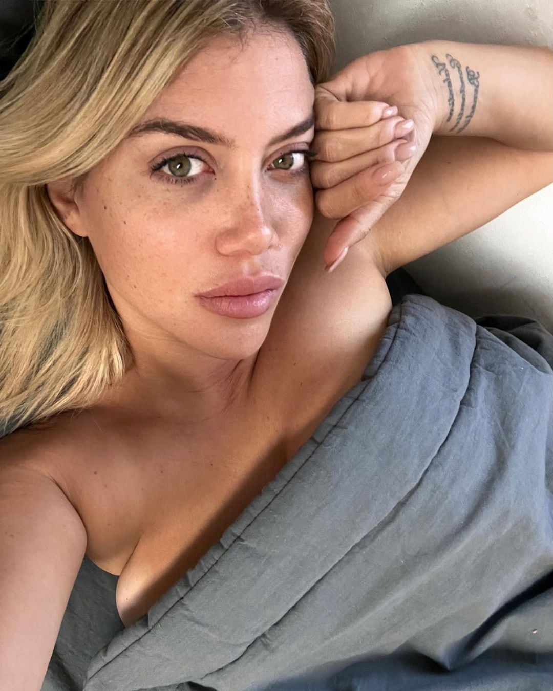 Wanda Nara: "Buen día AR".