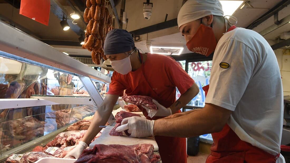 Por el alto costo que tienen los cortes de carne, bajó el consumo y en las carnicerias se nota la disminución de compras
 Foto: José Gutierrez/ Los Andes 