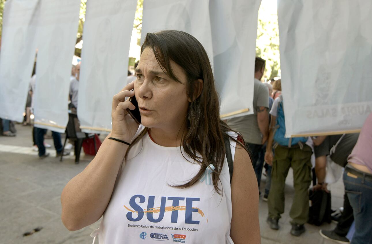 Casi 260.000 chicos volvieron a clases en Mendoza: el presentismo en docentes y alumnos supera 99%. Foto: Orlando Pelichotti / Los Andes.