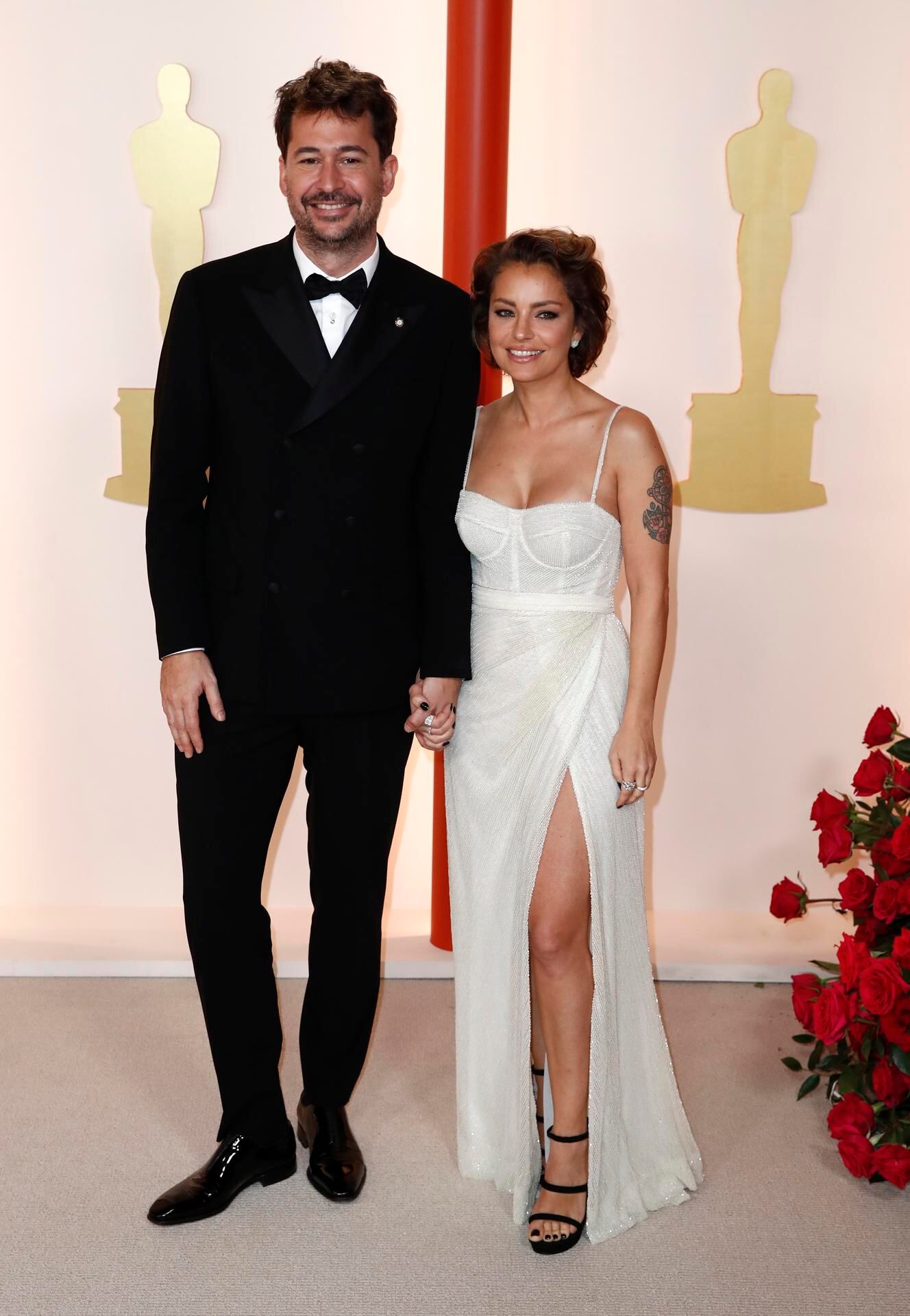 Santiago Mitre y Dolores Fonzi 
llegan para la 95ª ceremonia anual de los Premios de la Academia en el Dolby Theatre de Hollywood, Los Ángeles, California.