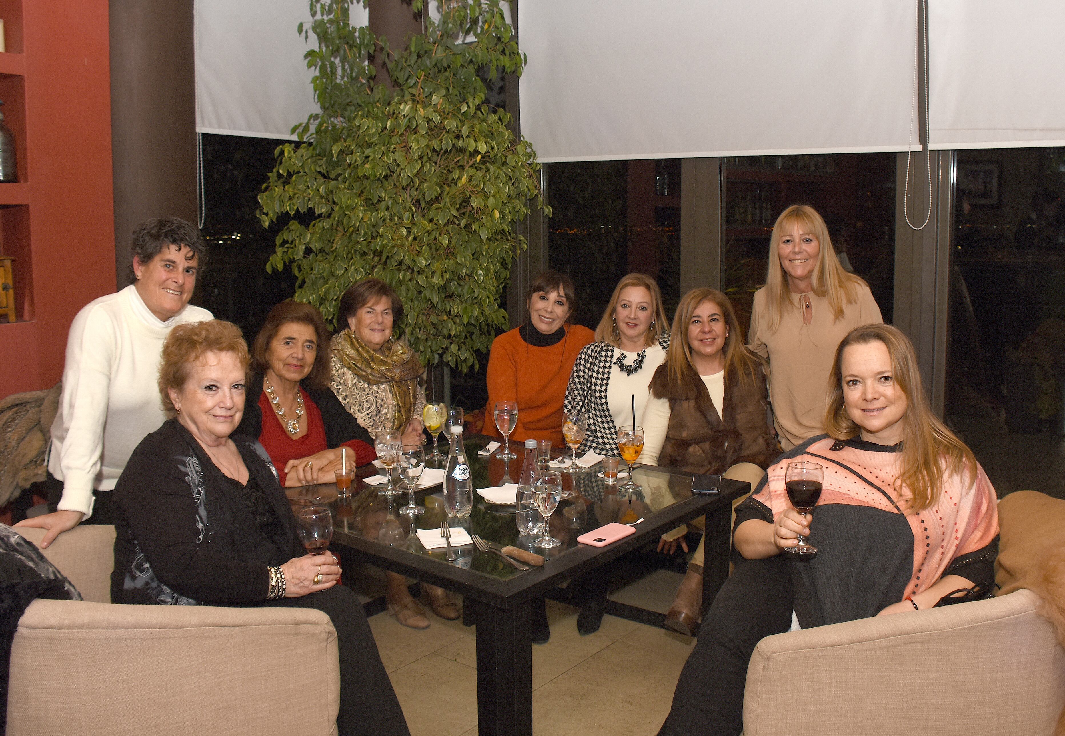 Beatriz Giacani, Luz Castro, Marta Ceballos, Alicia Groisman, Raquel Romano, Adriana Carrasco, Elisa Figueroa, Liliana Seggiaro y Lorena Álvarez. 
