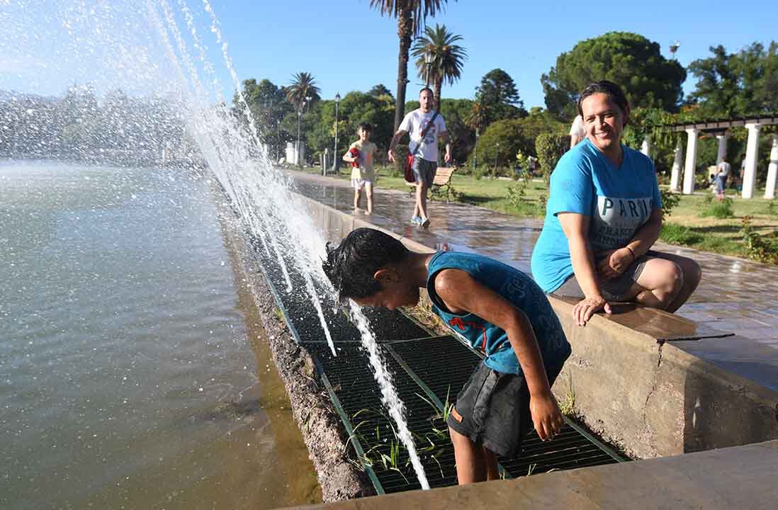 Luego de un sábado con altas temperaturas, se espera un domingo caluroso con una máxima elevada. 

Foto:José Gutierrez / Los Andes