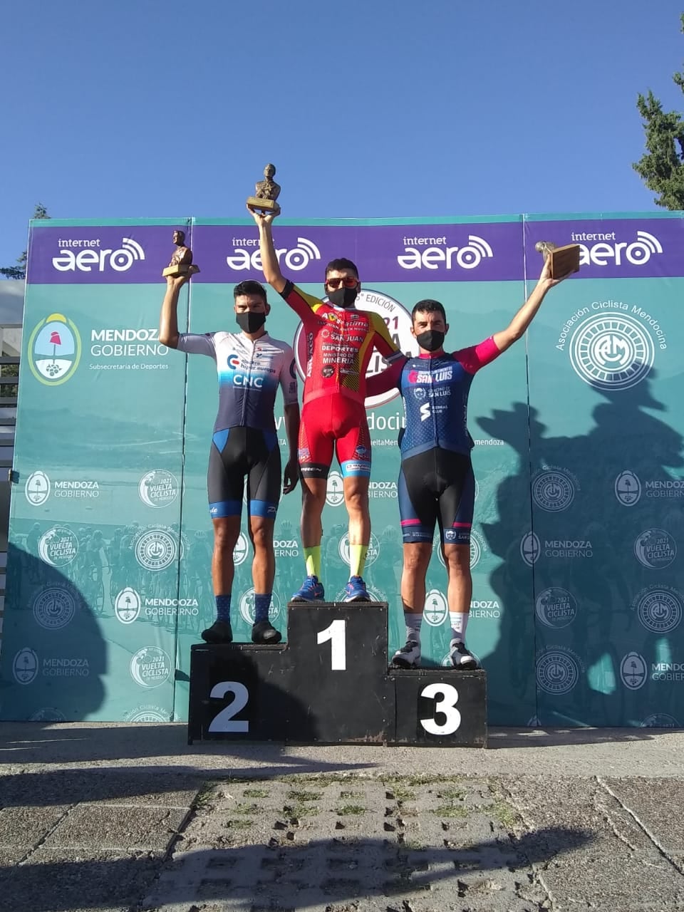 VICTORIA DE NICOLÁS NARANJO EN LA 6° ETAPA DE LA 45° VUELTA MENDOZA 2021. /LOS ANDES.