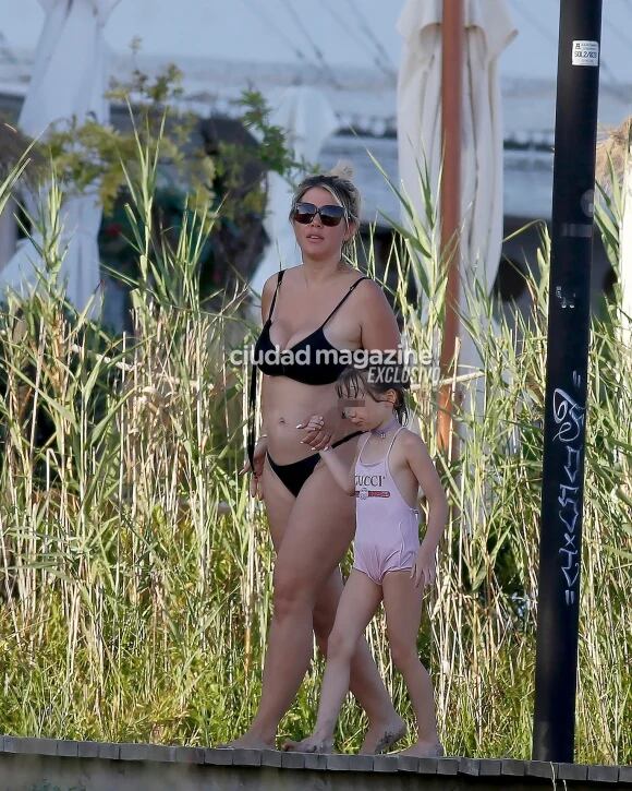 Wanda Nara disfruta del mar de Ibiza y sus fotos sin retoques se hicieron virales