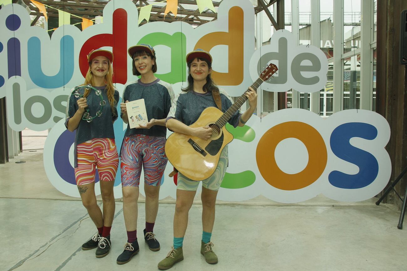 Bombos y poetas (sala 3 Nave Cultural) en la nueva apertura de la nueva Ciudad de los Chicos. Foto: Fernando Grosso