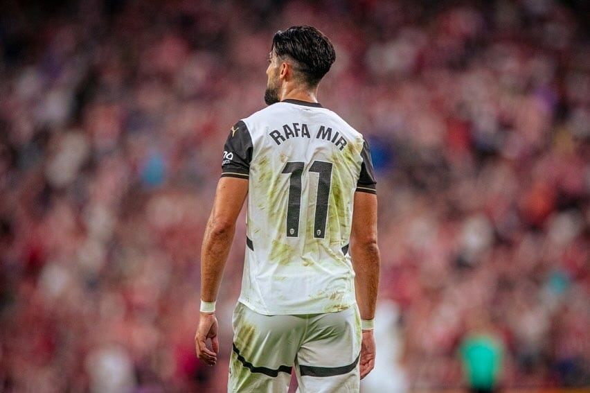 Rafa Mir llegó en este mercado al Valencia proveniente de Sevilla. Foto. Instagram.