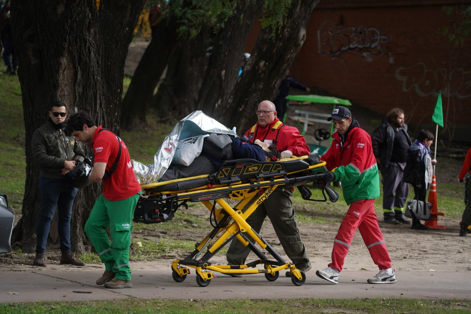 Choque de dos trenes con decenas de heridos en Palermo (Clarín)