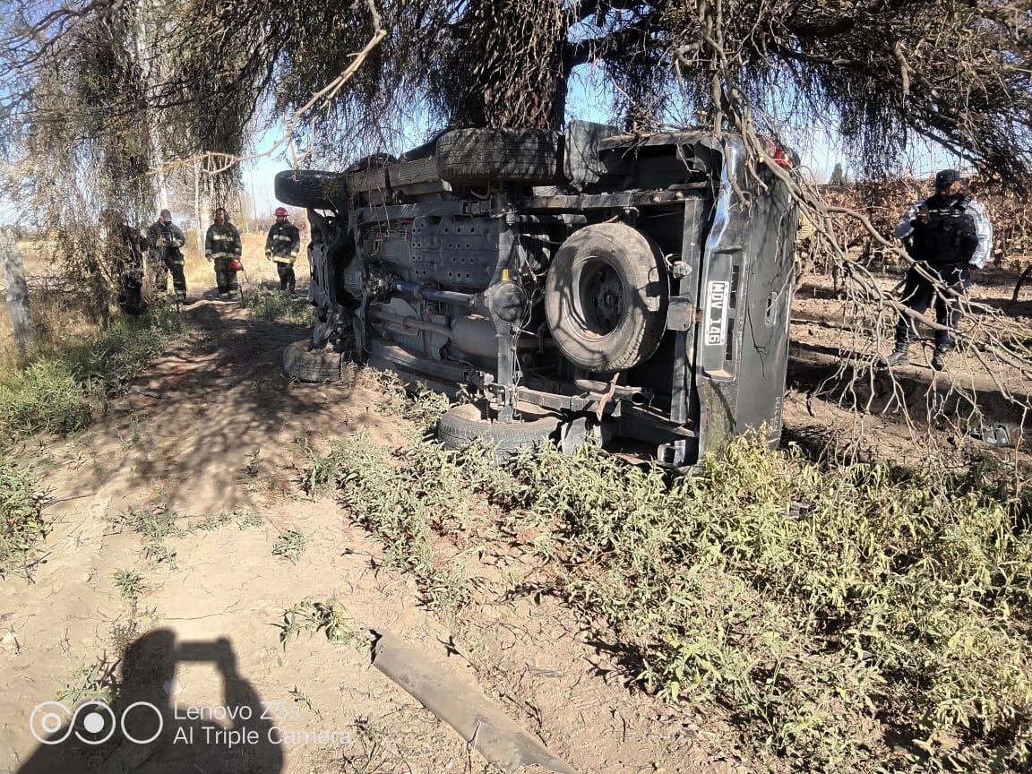 Los bomberos debieron trabajar en el accidente.