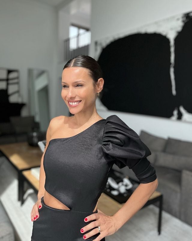 Pampita en su mansión.