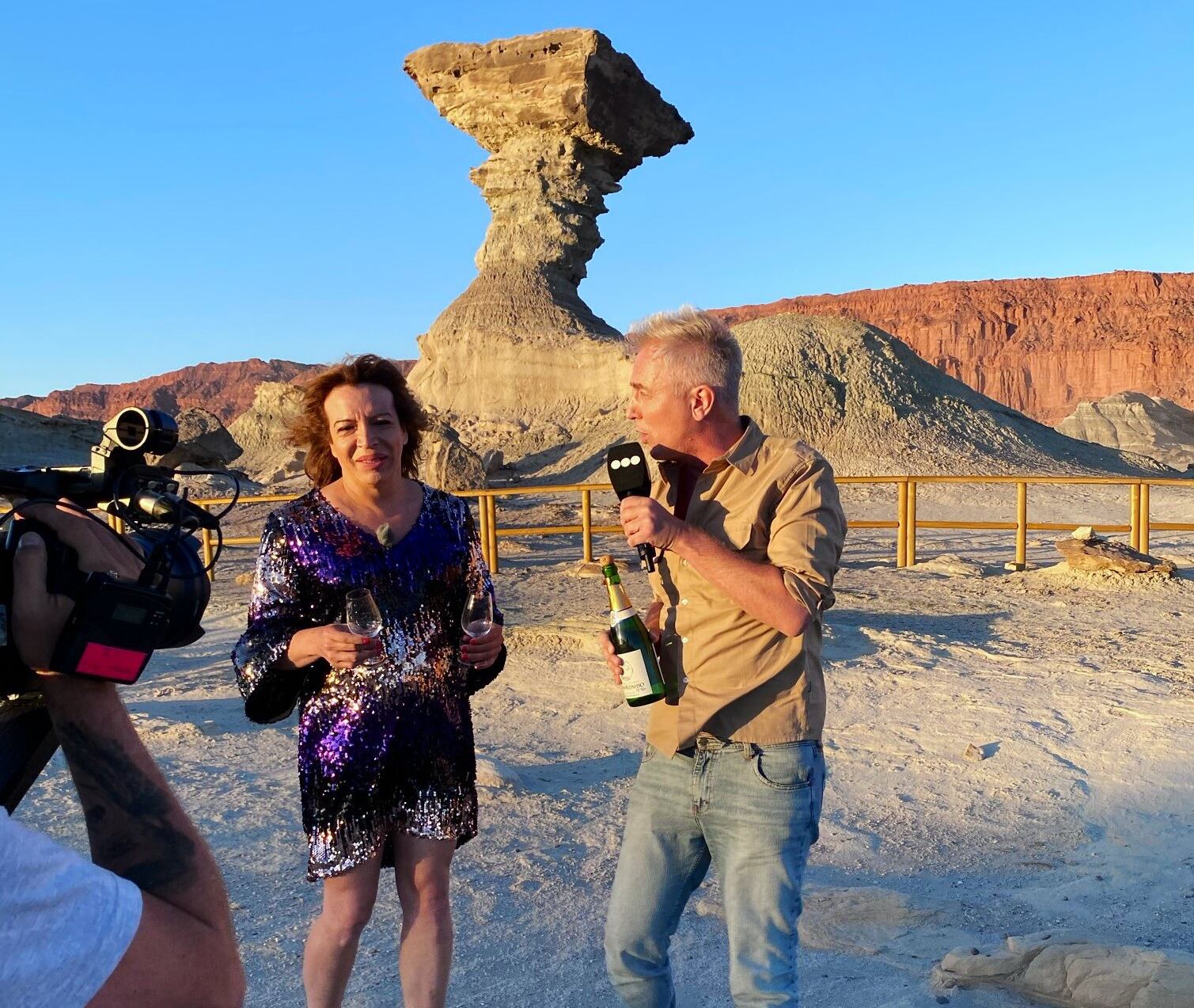 Lizy Tagliani y Marley grabando su programa y celebrando Año Nuevo en el Valle de Luna