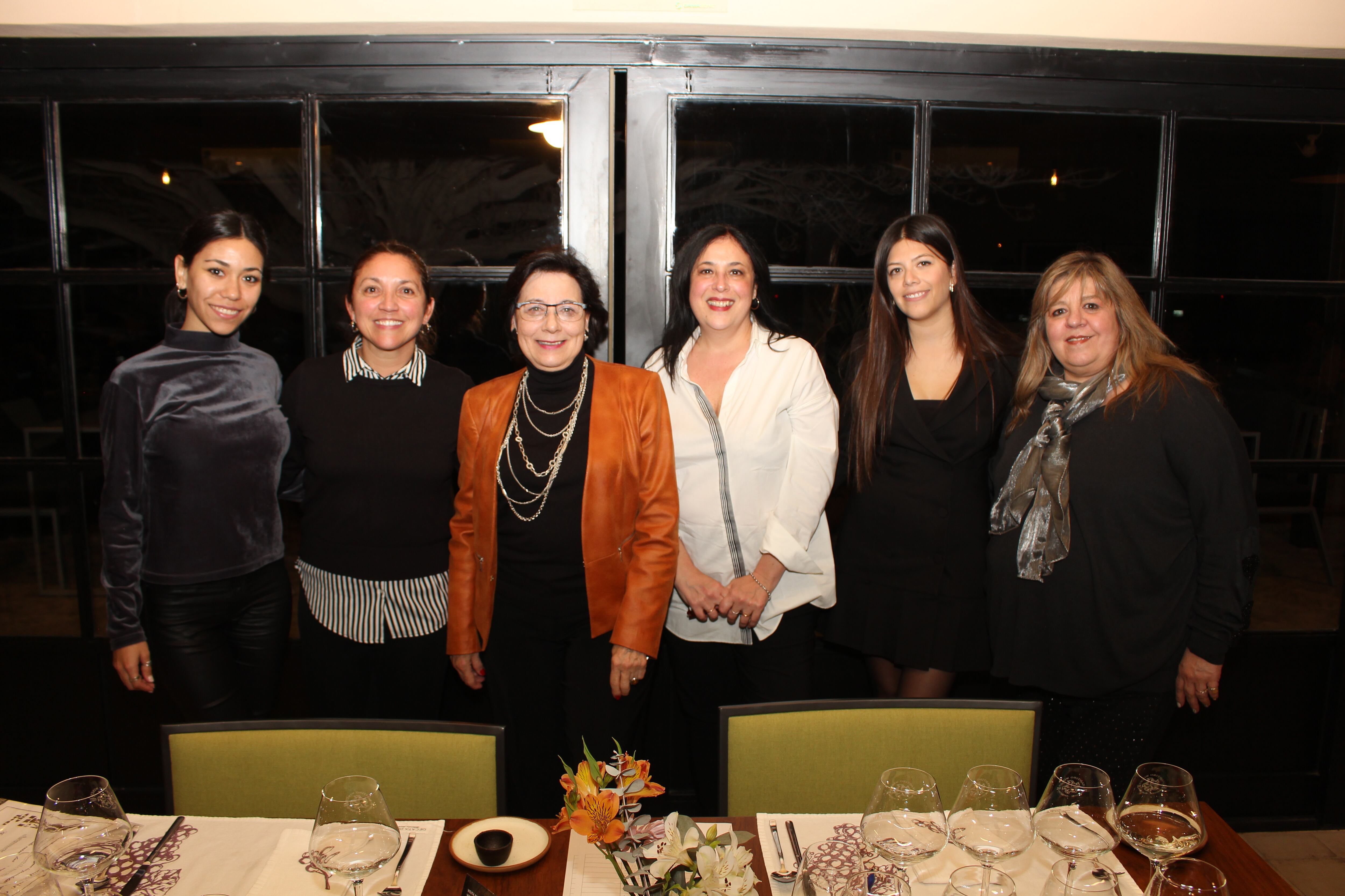 El equipo organizador del evento: Evelyn Oliva, Analía Videla, Cristina Pandolfi, Gabriela Fernández, Florencia Afranllie y Silvia Cervós.