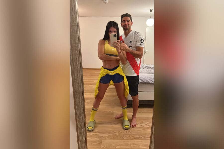 Agustina Albertario y Lucas Alario antes de mirar el Boca vs River.