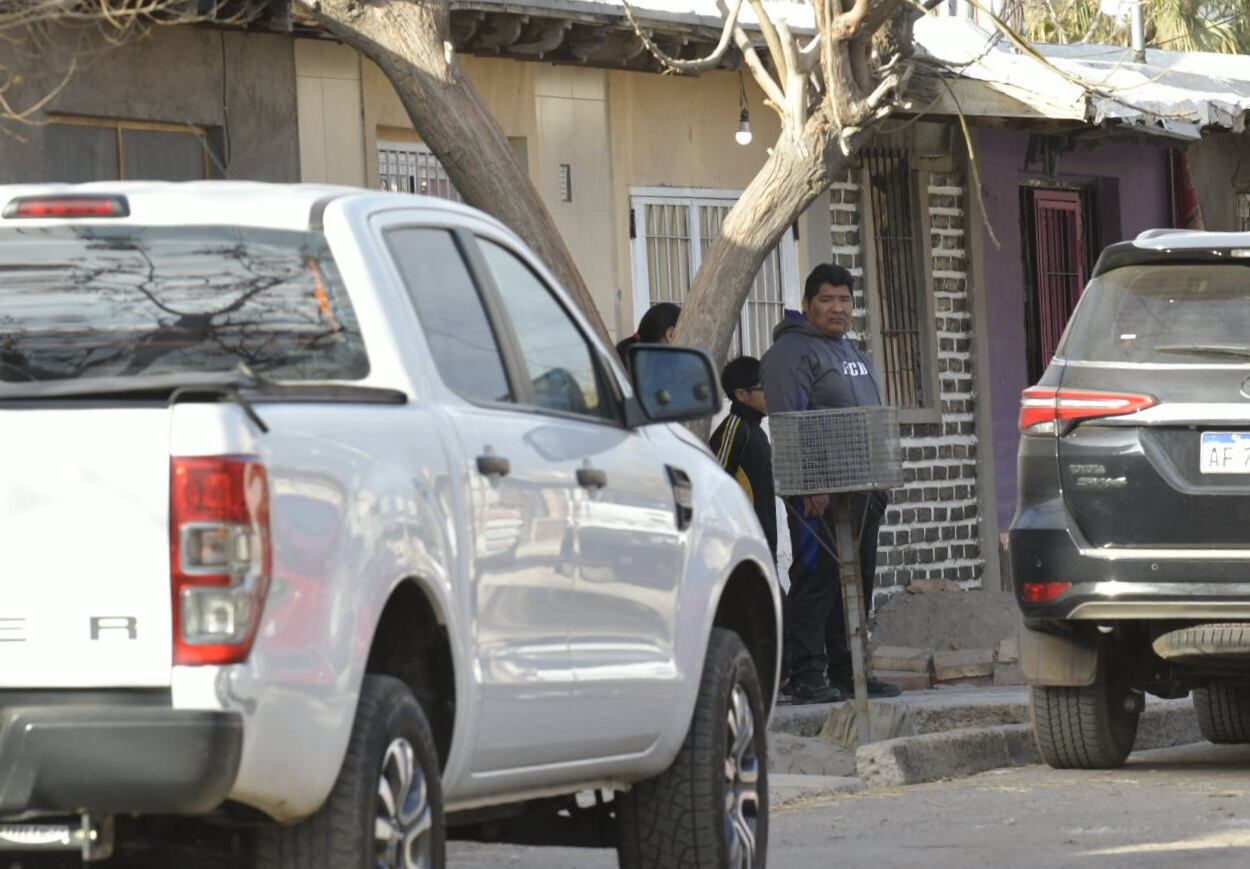 Tragedia en Las Heras: un hombre y su hijo de 12 años murieron tras un incendio en su casa (Foto: Orlando Pelichotti / Los Andes)