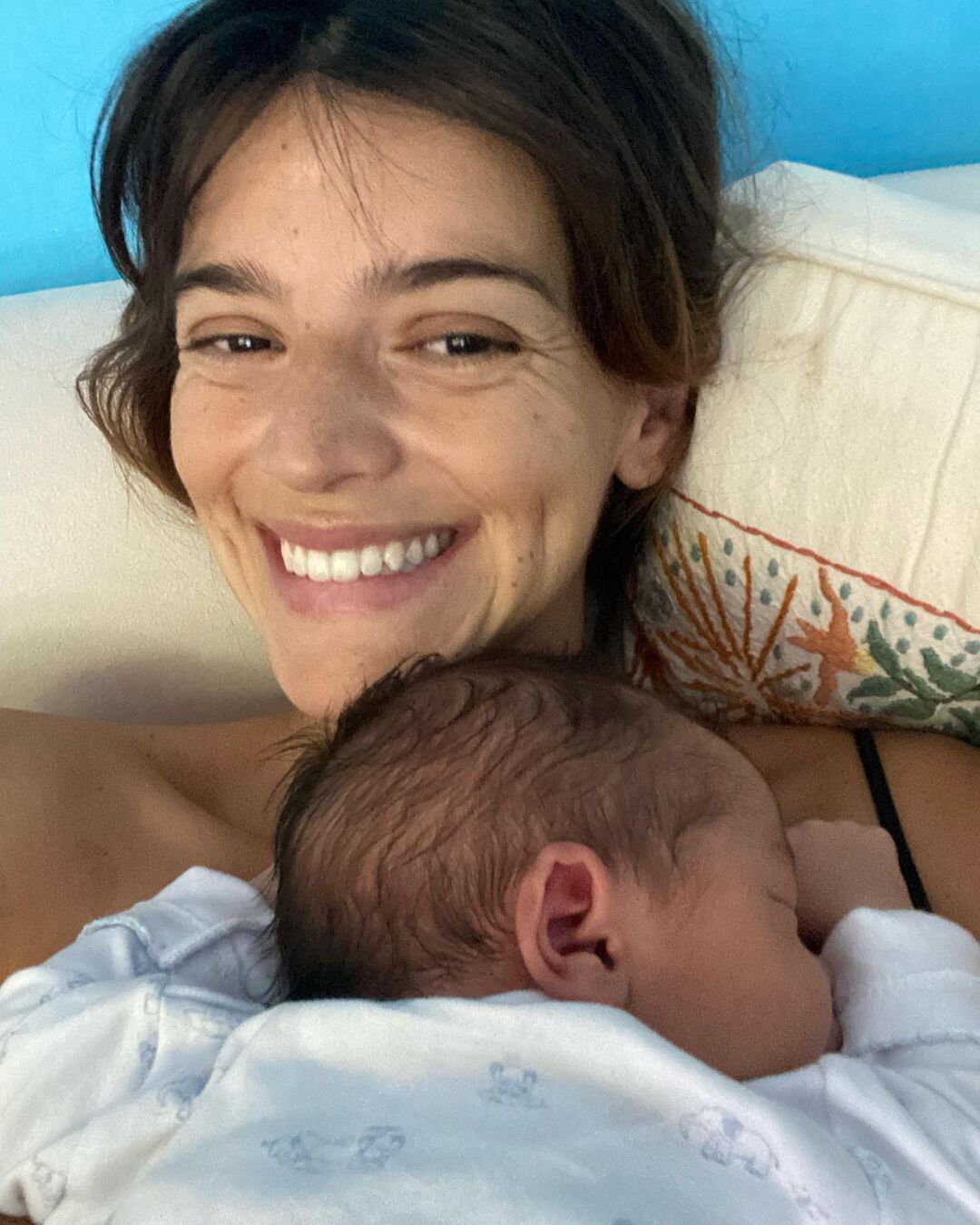 Calu Rivero y la felicidad de ser mamá con el amor de su vida.