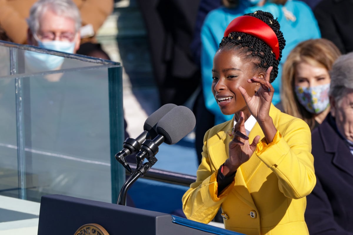 Con tan solo 22 años la joven afroamericana, Amanda Gorman, logró emocionar a todo el pueblo norteamericano.