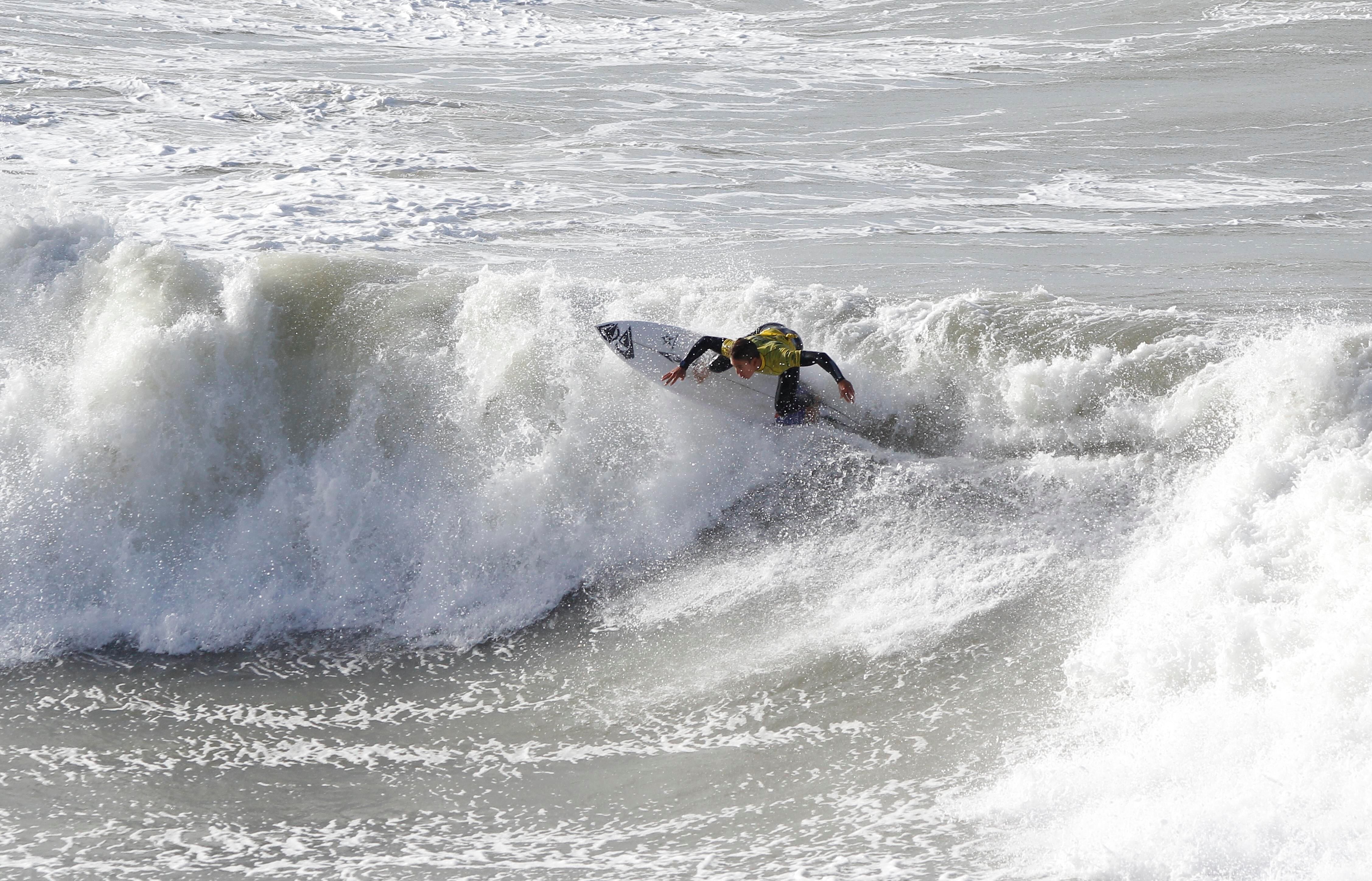 JC Ruggiero ,brilló el pibe de 20 años en una condición del mar sólo para expertos. Surf de poder, temple, lectura y buenas decisiones. / Gentileza: uan Mariano Antunez.