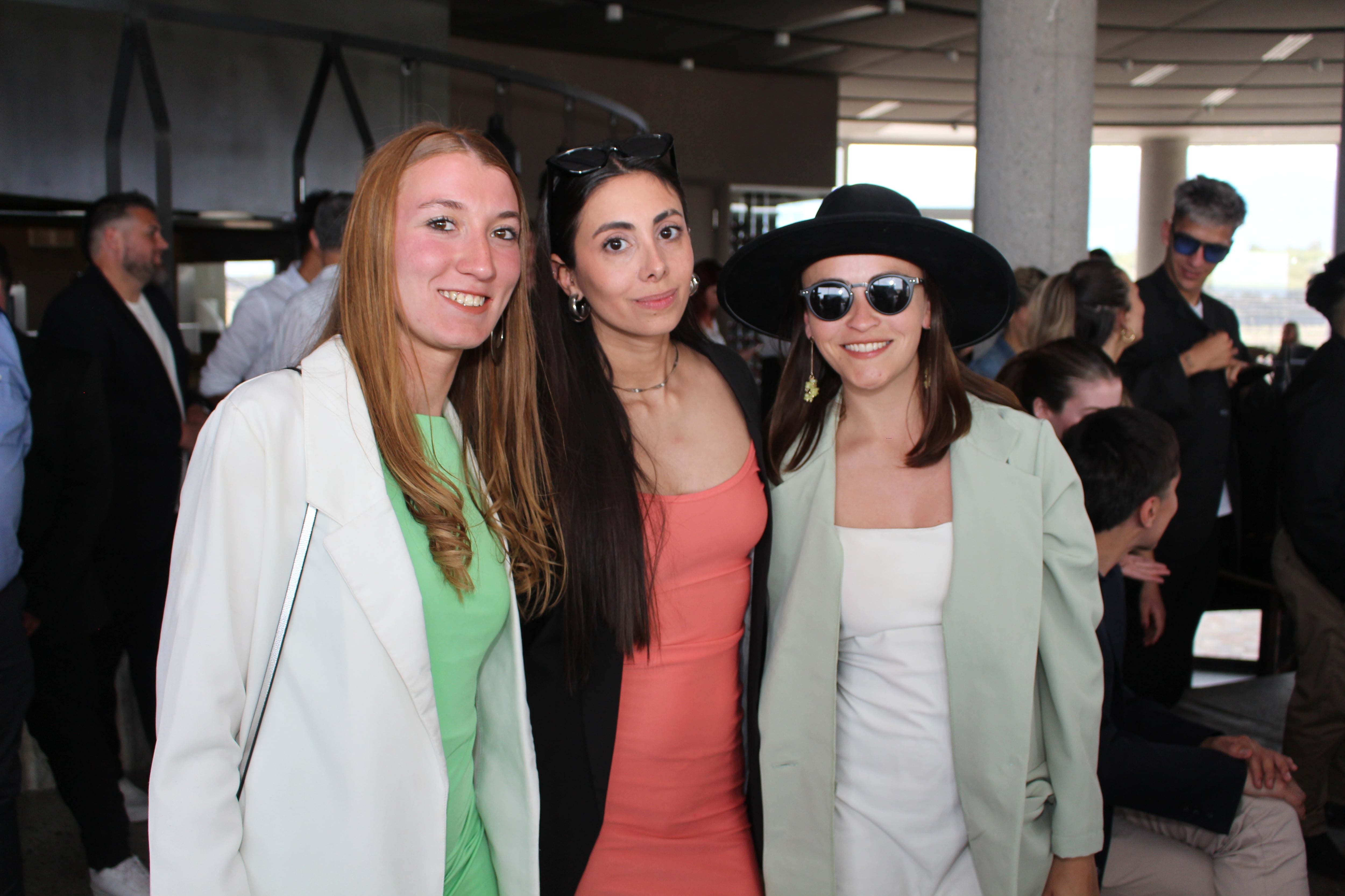 Sabrina Schroder, Marianela Ortiz y Agustina Cortez.