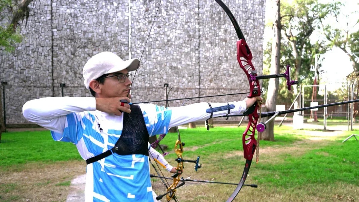 El arquero argentino debutó en Paris 2024 e hizo historia.