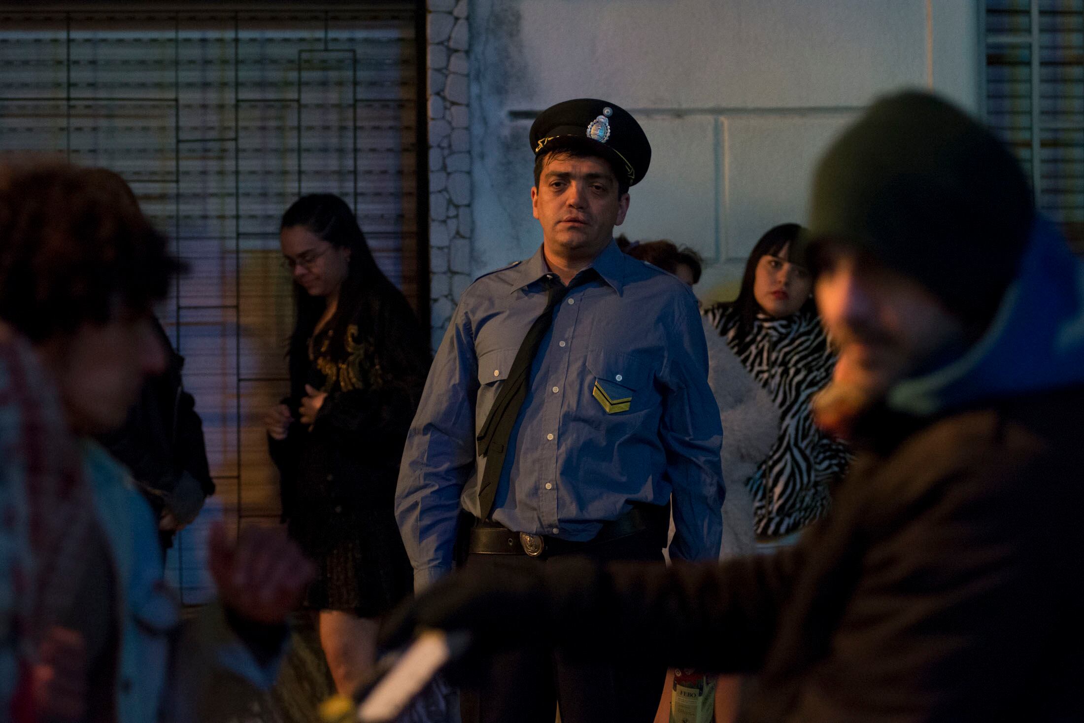 “Entre Hombres" es una serie de Pablo Fendrik basada en la novela de Germán Maggiori. Comienza hoy por HBO Max.