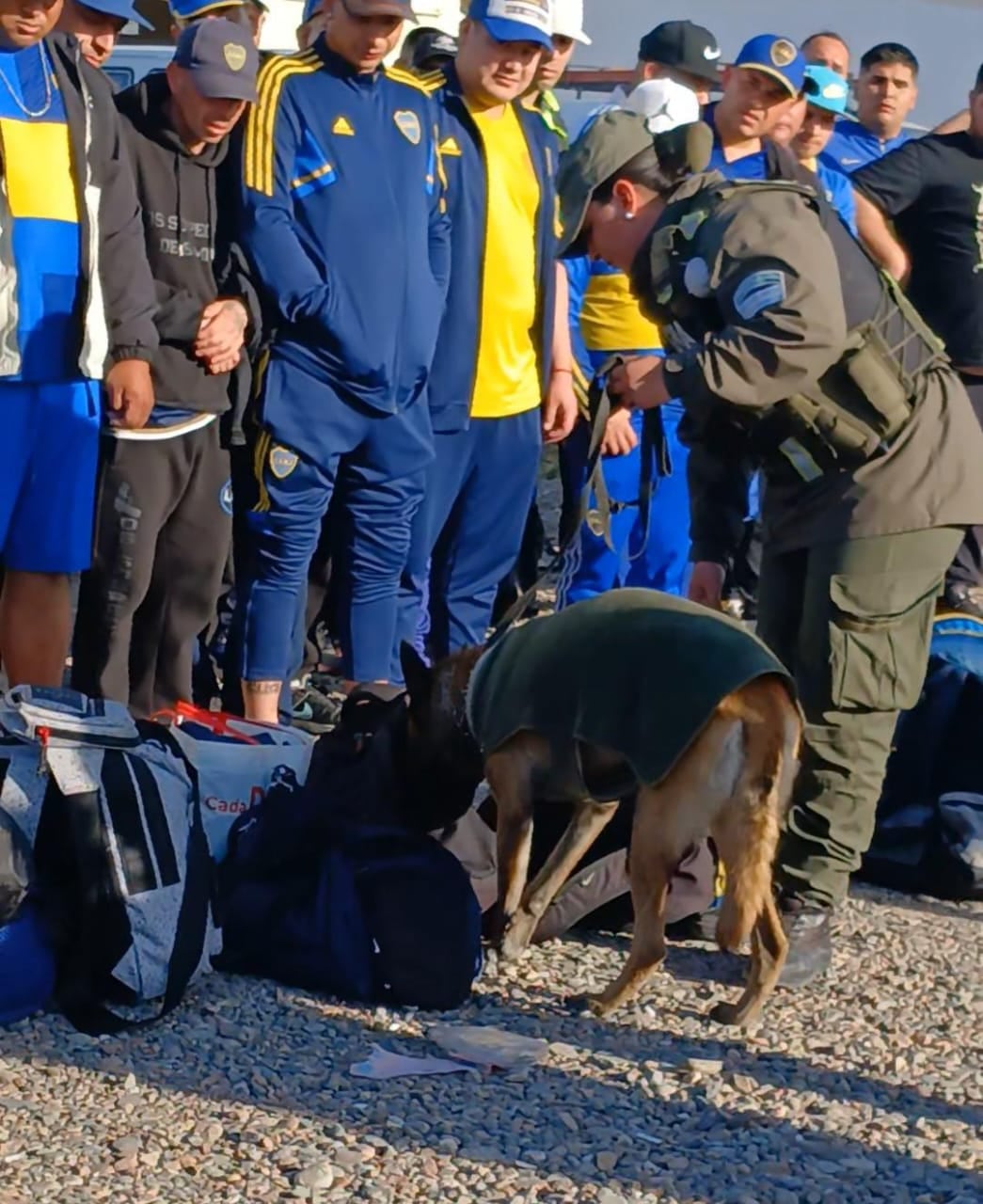 En la previa del encuentro, se realizaron estrictos controles tanto en el ingreso a la provincia como en el ingreso al estadio.