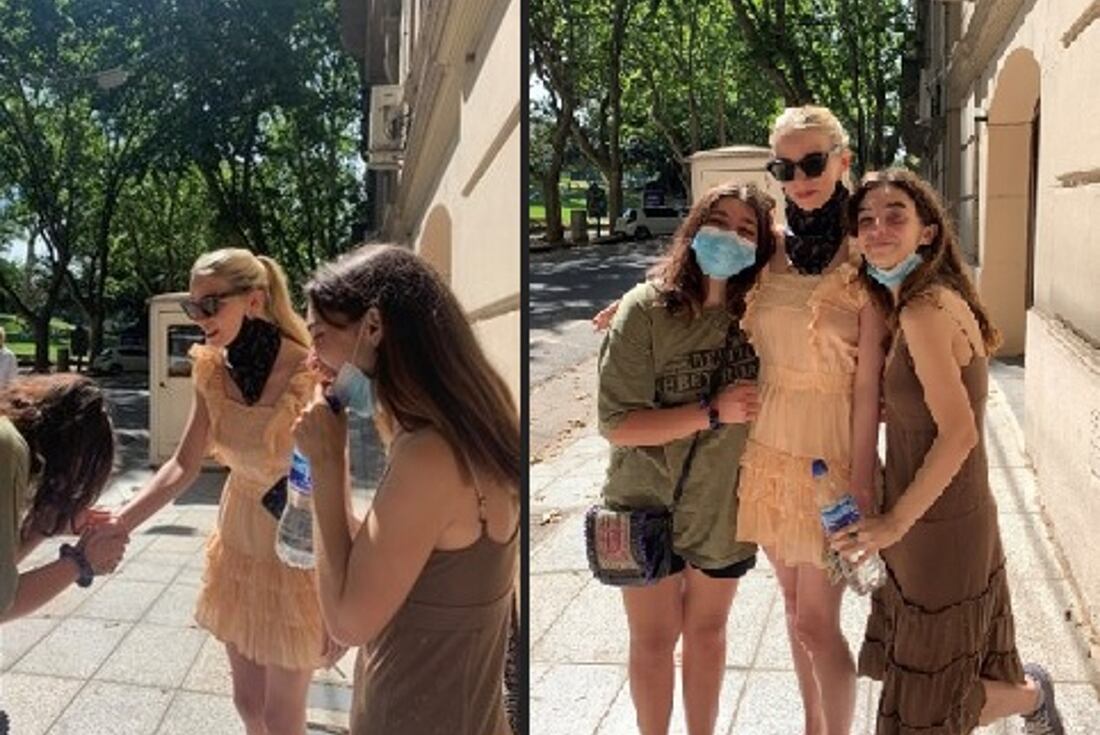 Fans argentinas se encontraron con Anya Taylor-Joy. (Twitter @tonipanizza)