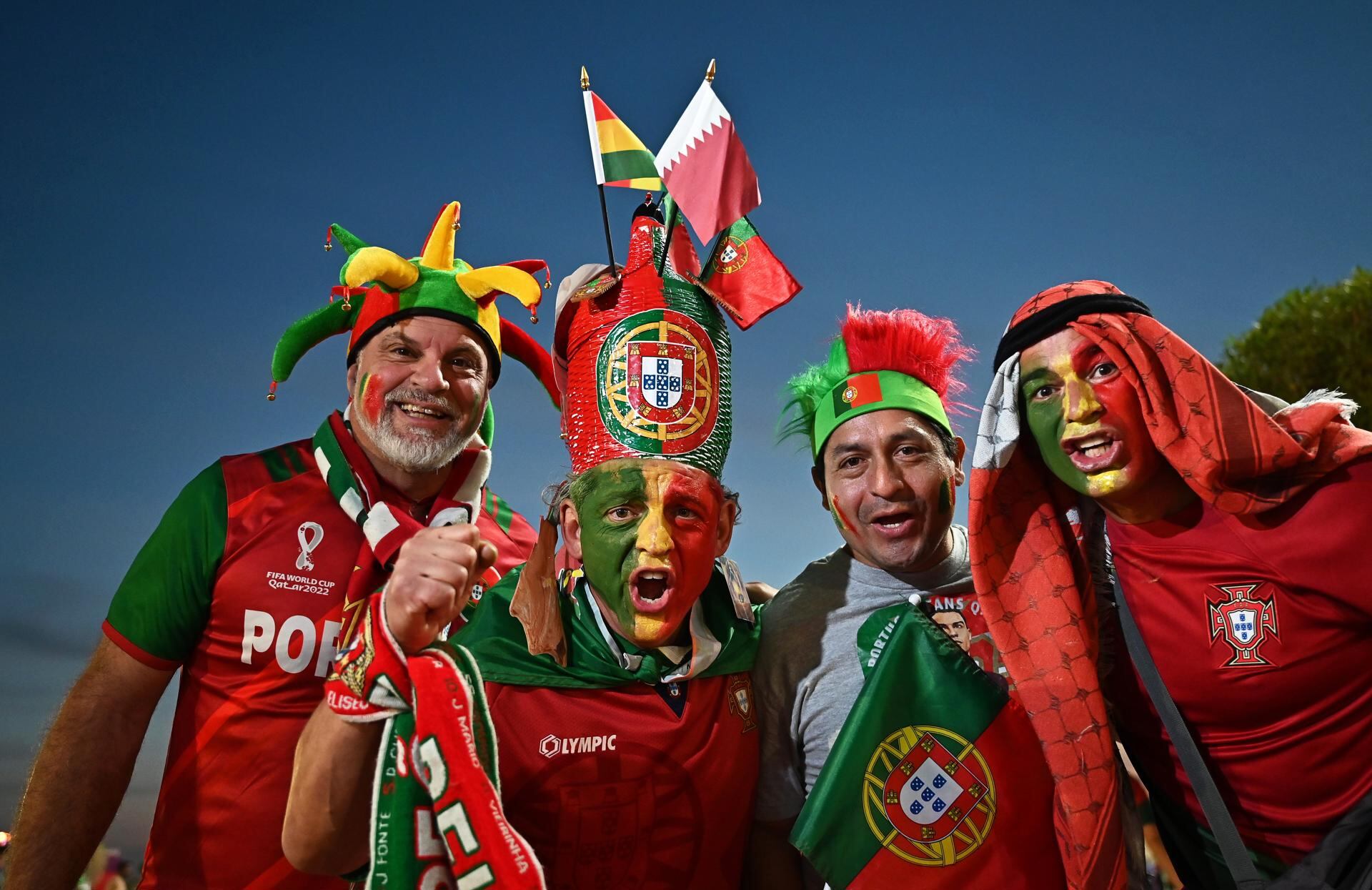 Todo el color de los fanáticos en la Copa del Mundo Qatar 2022. Foto: EFE