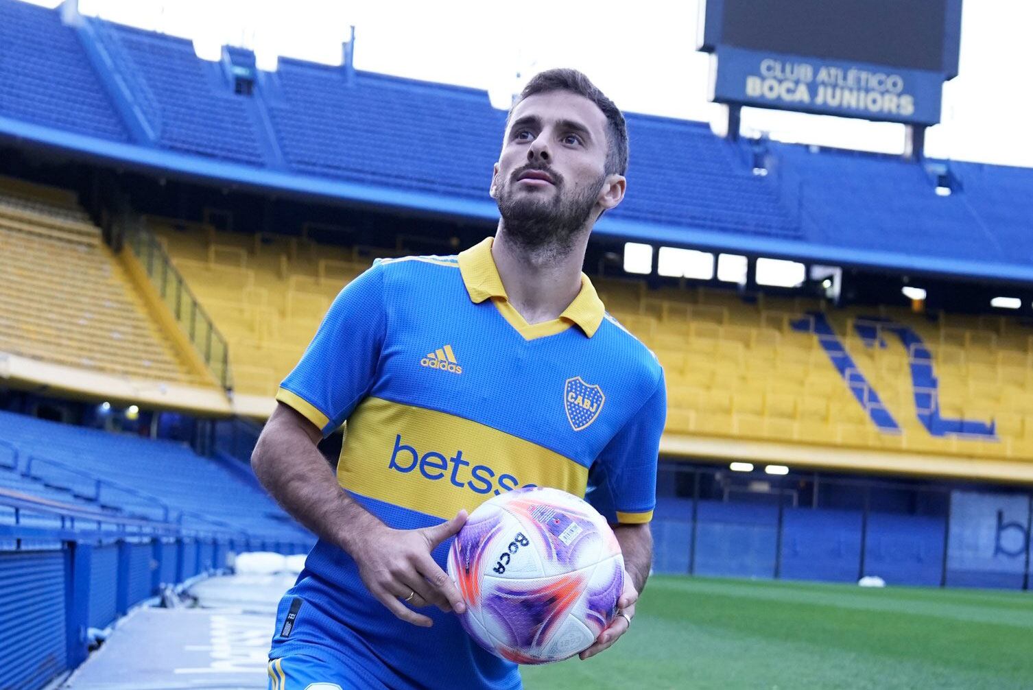 Marcelo Saracchi, el último caso de un futbolista que jugó para ambos clubes. (Prensa Boca)