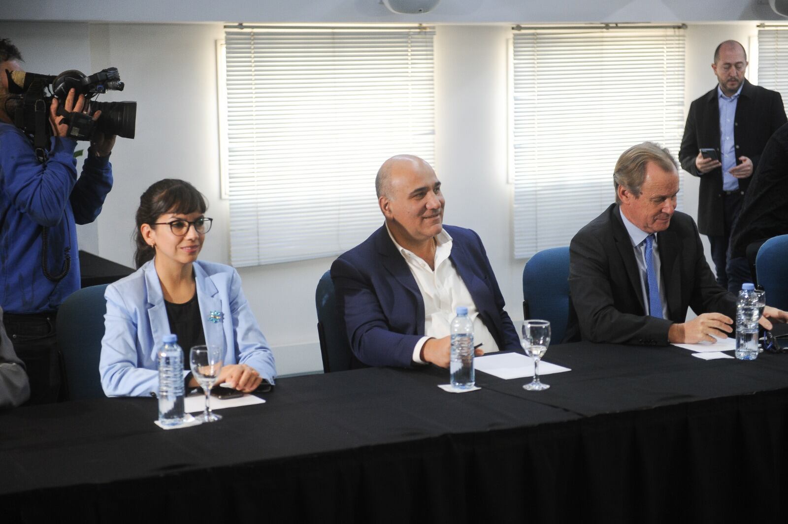 Los gobernadores oficialistas se reunieron en el CFI con la fórmula presidencial de Unión por la Patria y designaron a Eduardo Wado de Pedro como jefe de campaña. Foto: Federico López Claro