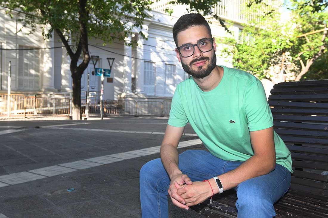 Emanuel Fugazzotto, el diputado provincial del Partido Verde de Mendoza, que no quiere mostrar su sueldo.
Foto José Gutiérrez