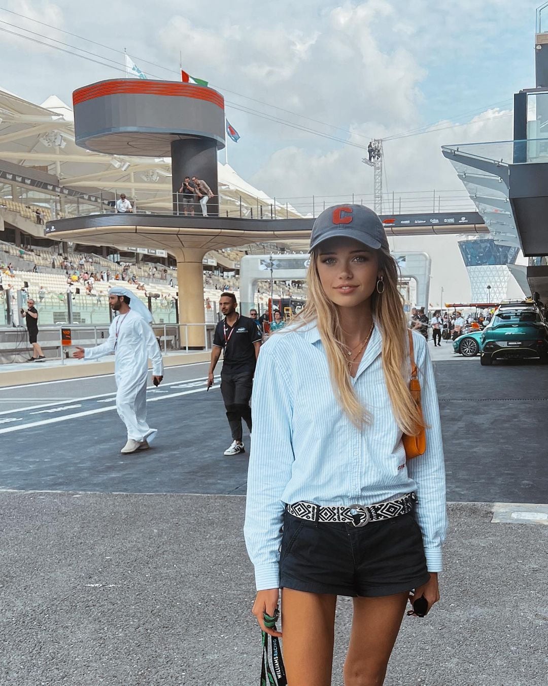 La ex novia del piloto es francesa y lo dejó por otro deportista de F1.