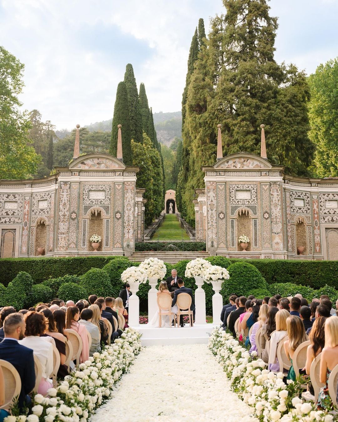 Casamiento civil de Agustina Gandolfo y Lautaro Martínez.