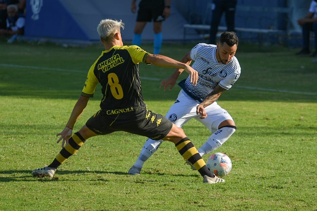 Independiente le ganó a Santamarina 3-1 / Nicolás Ríos.