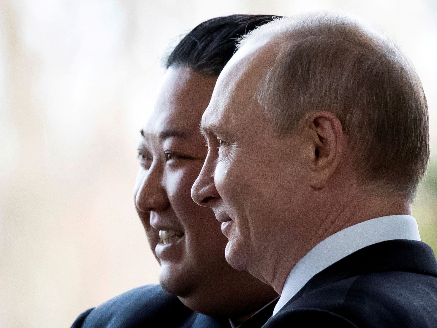 Vladimir Putin y Kim Jong Un en una imagen de archivo durante una visita de Putin a Corea.