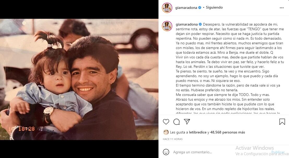 Redes de Gianinna Maradona