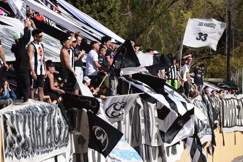 Por la 32° fecha de la Primera Nacional, Gimnasia recibe a Chacarita. / Mariana Villa (Los Andes).