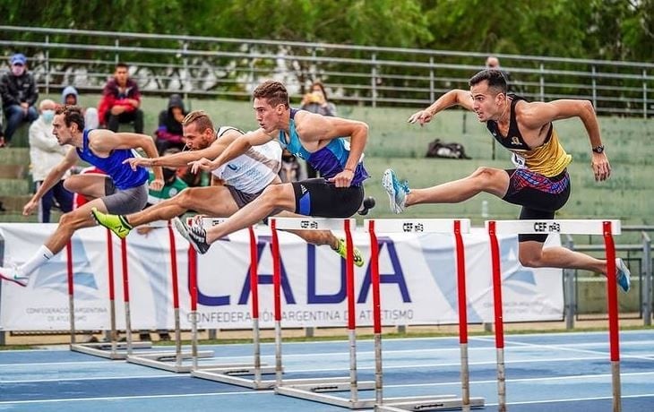 Renzo Cremaschi logró su segundo campeonato nacional. Campeón en los 110 con vallas, seguido por su compañero Julián Berca. Además mejoró su tiempo personal en los 200 metros.