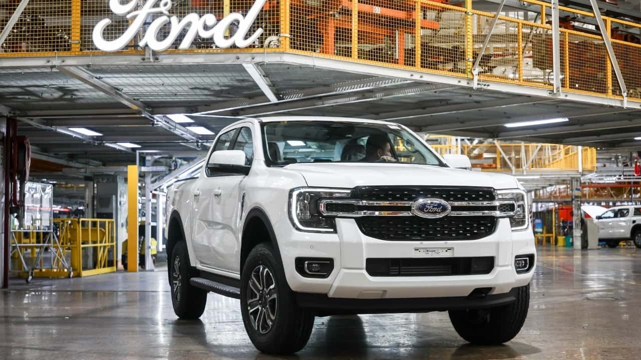 Ford también anuncio baja en los precios a partir de diciembre.