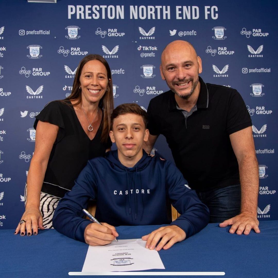 Felipinho y sus padres, la nueva joya que eligió la Selección Argentina