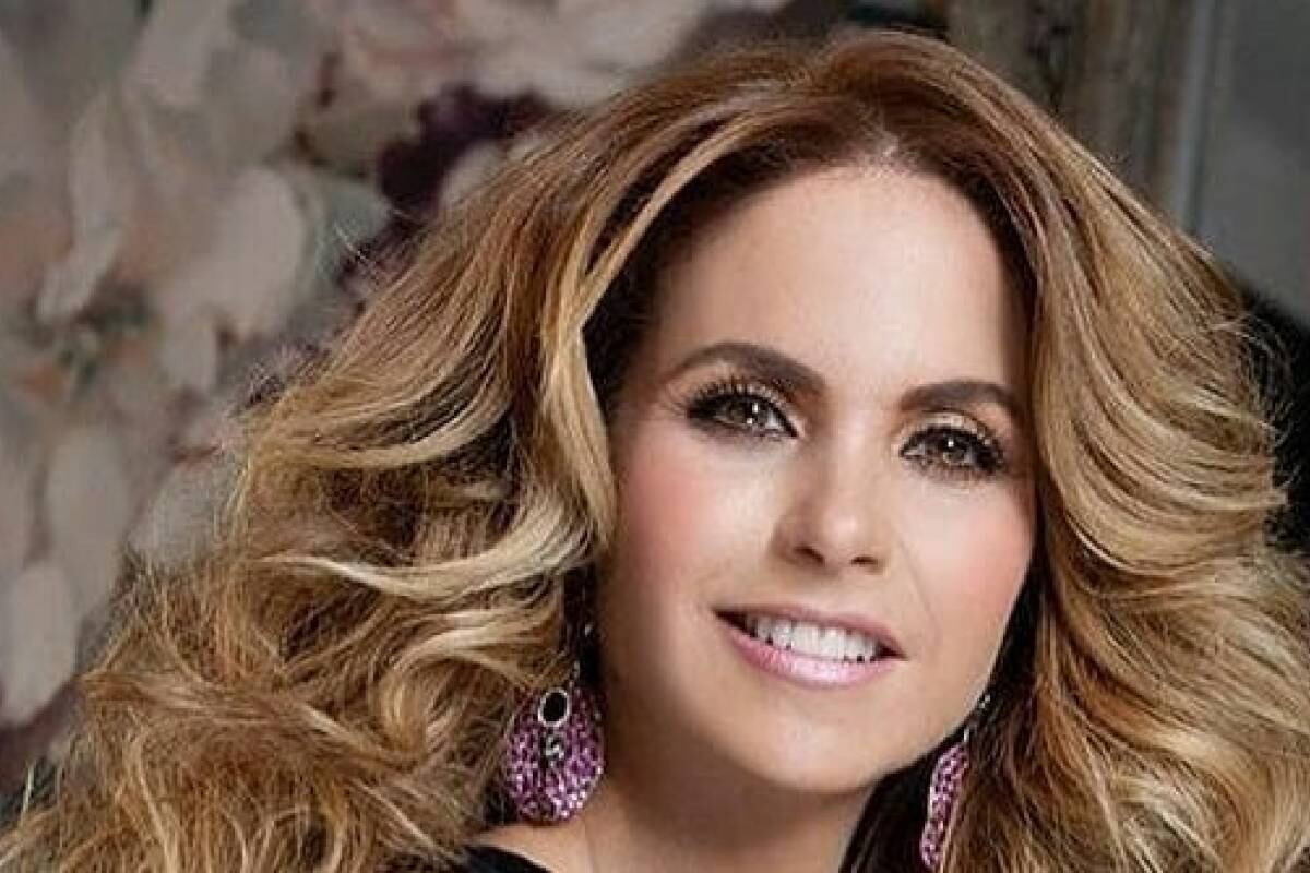 Lucero arrancó su carrera de muy chica junto a Luis Miguel. Ella tenía 14 y él 15.