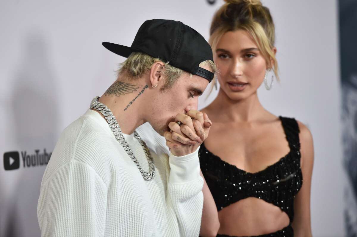 Veremos imágenes exclusivas de su relación con Hailey Bieber.