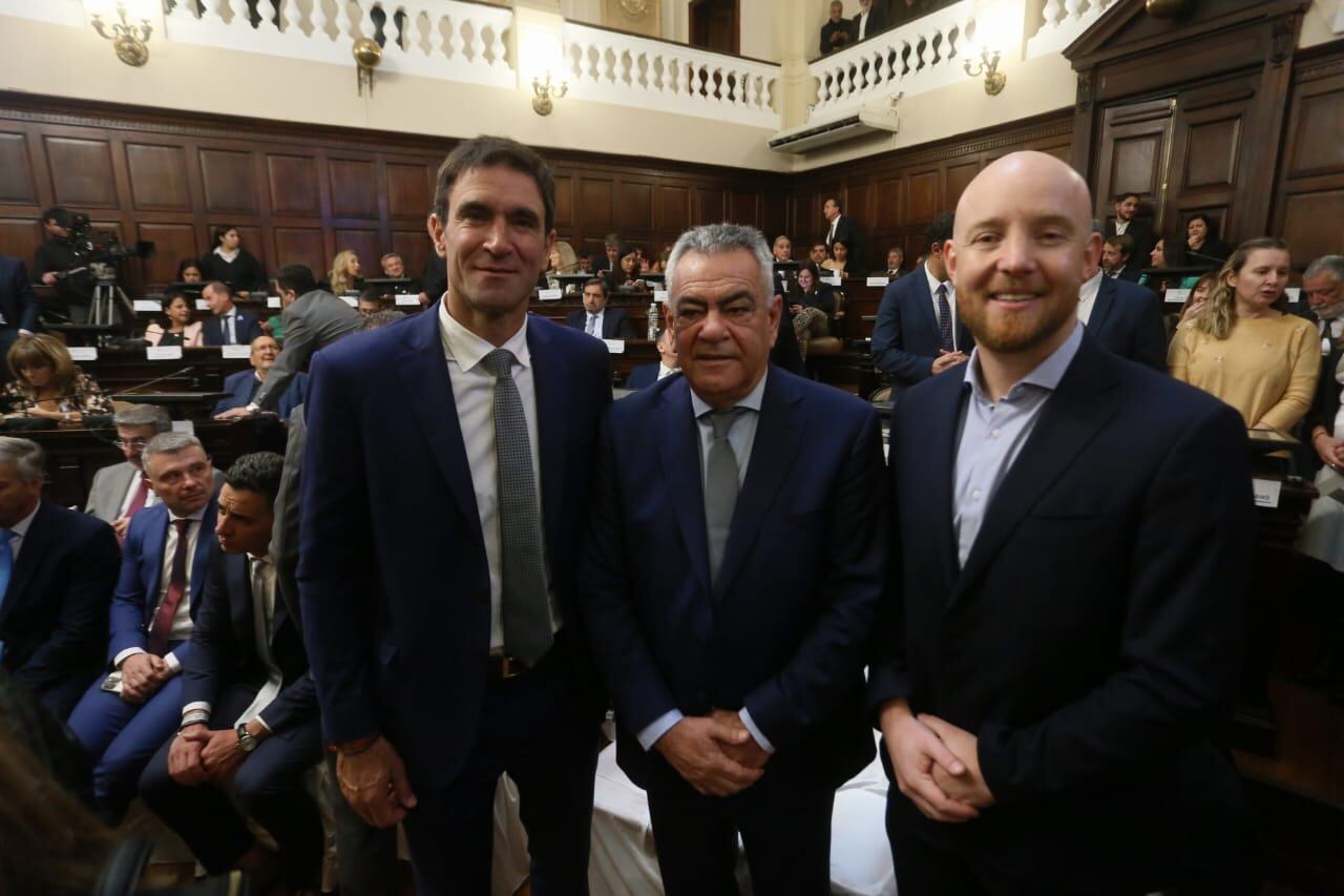 Los intendentes Emir Andraos (Tunuyán), Edgardo González (Lavalle) y Esteban Allasino (Luján). Foto: Prensa Luján